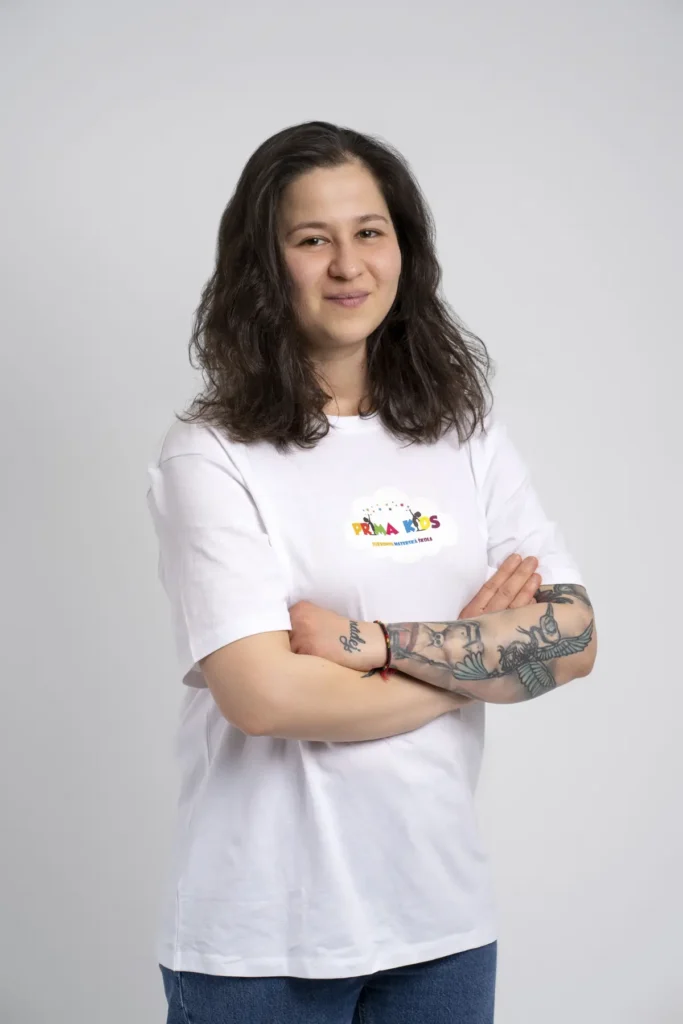 Rebeka Dugovičová a v PrimaKids pôsobím v prevádzkovej oblasti.